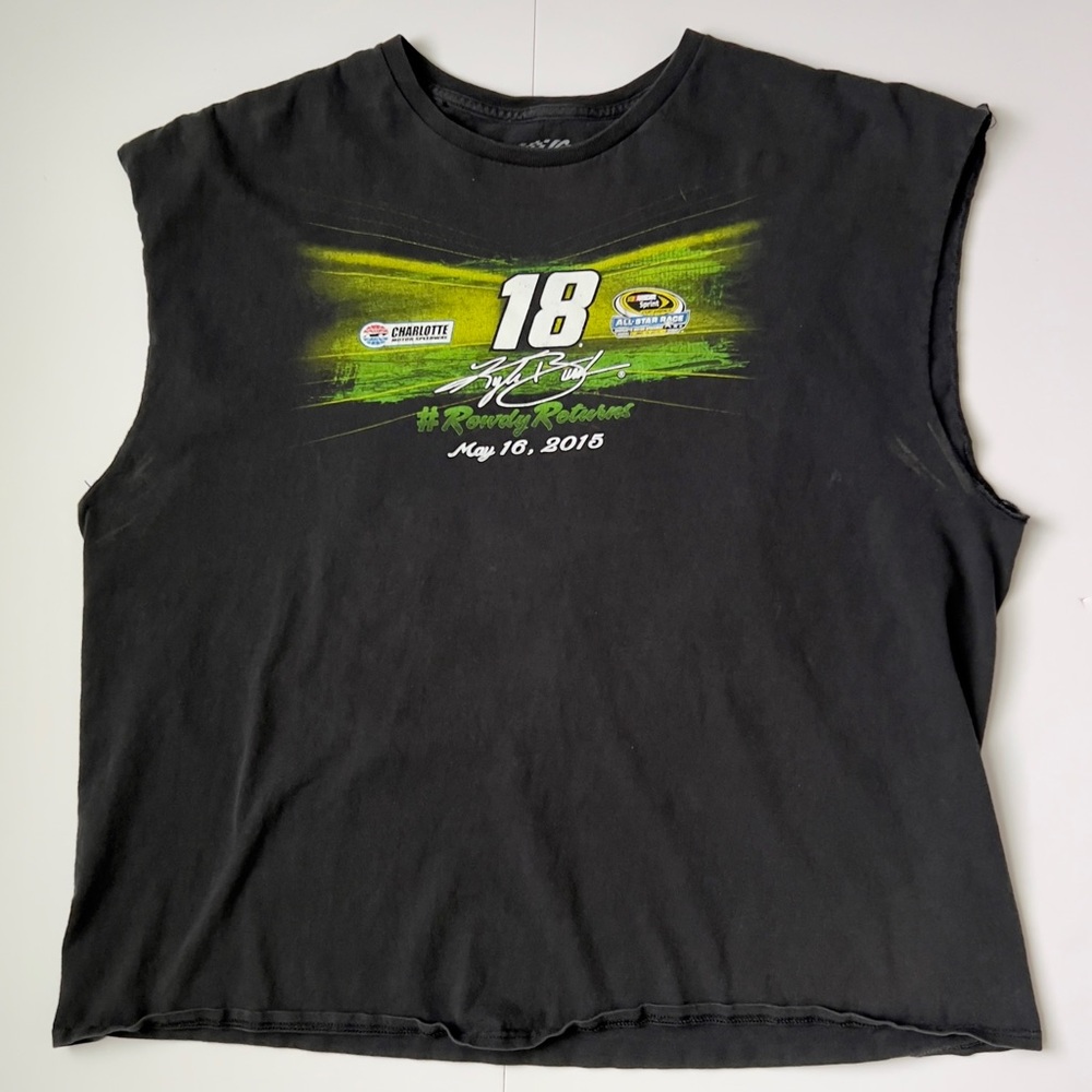 Men’s nascar tee shirt